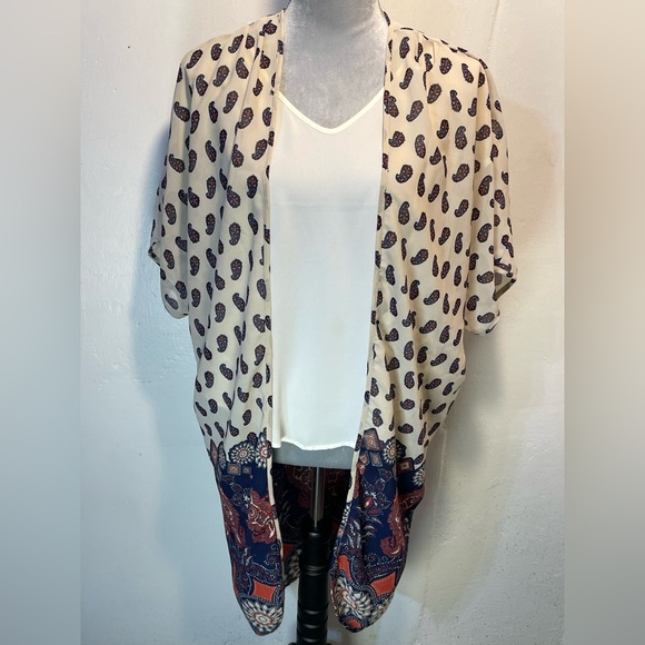 Live 4 Truth Tops - #0230 Live 4 TRUTH- Paisley Kimono w/ a hint of Hanker-chief-M